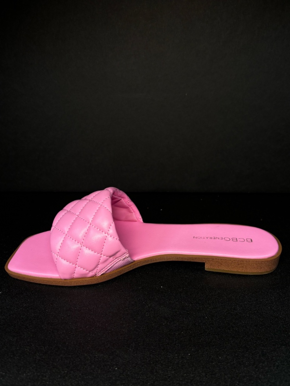 BCBGeneration Pink Quilted Slide Sandals Women’s Size 9 - Picture 7 of 13